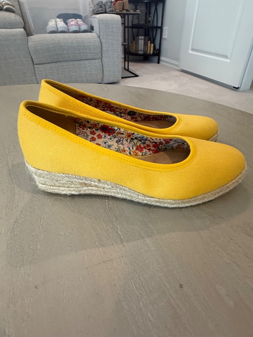 Life Stride Velocity 2.0 Yellow Shoes; Sz: 6.5M - Picture 6 of 8